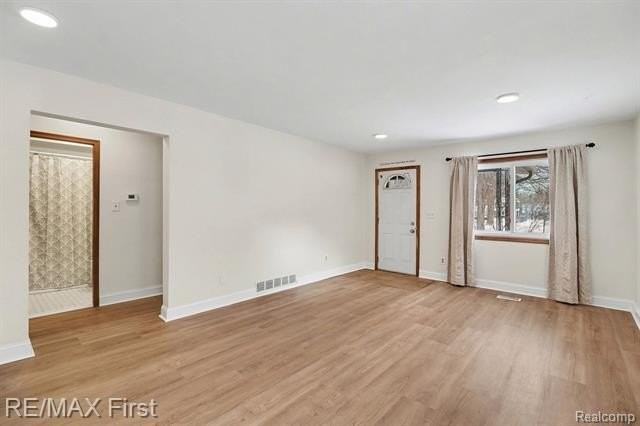 1302 Owana Ave - Photo 5 of 16