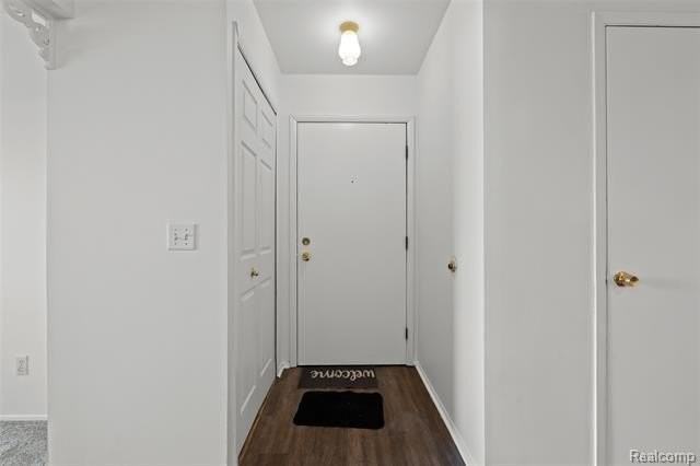 8709 Candlewood Trl - Photo 2 of 20