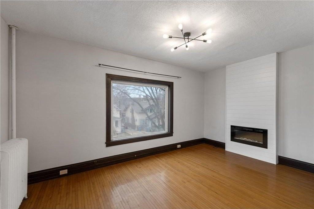 2881 Irving Ave S #201 - Photo 4 of 20