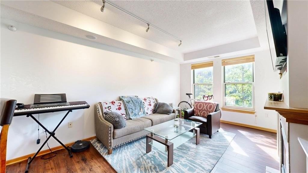 560 N 2nd St #300 - Photo 2 of 12