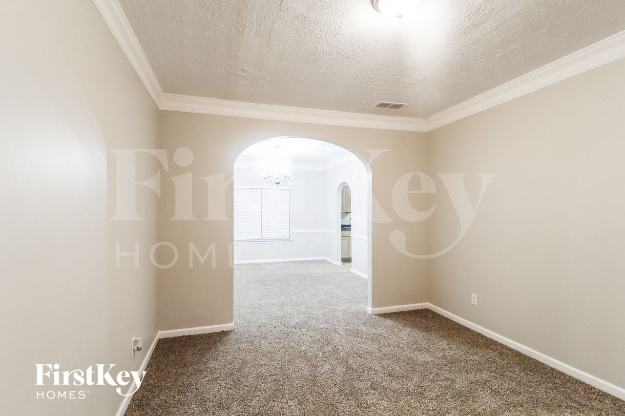 4237 Bucknell Pl - Photo 4 of 16