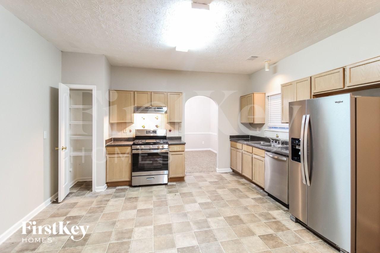 4237 Bucknell Pl - Photo 5 of 16