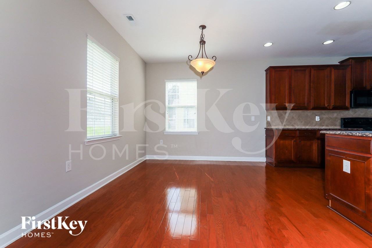 4210 High Shoals Dr - Photo 4 of 15