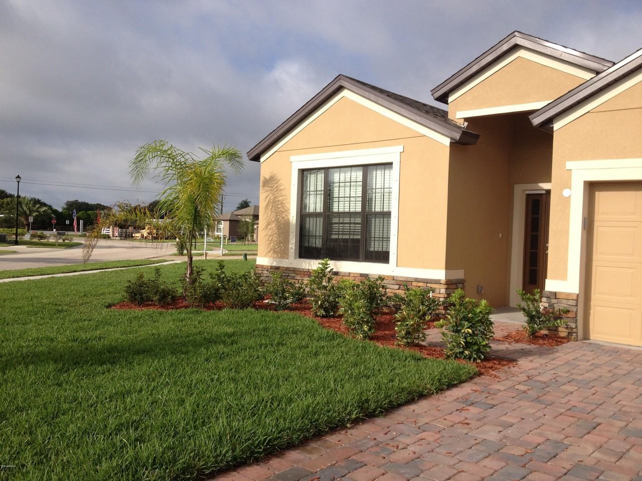 343 Adamo Way - Photo 3 of 10