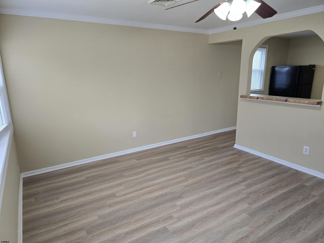 820 Church St - Photo 2 of 11