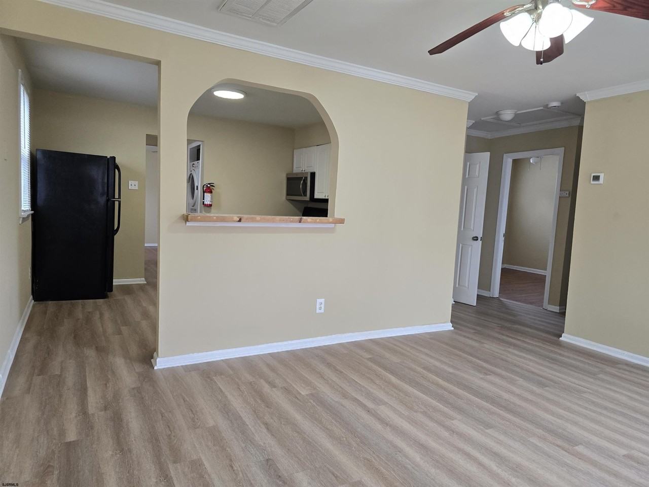 820 Church St - Photo 3 of 11