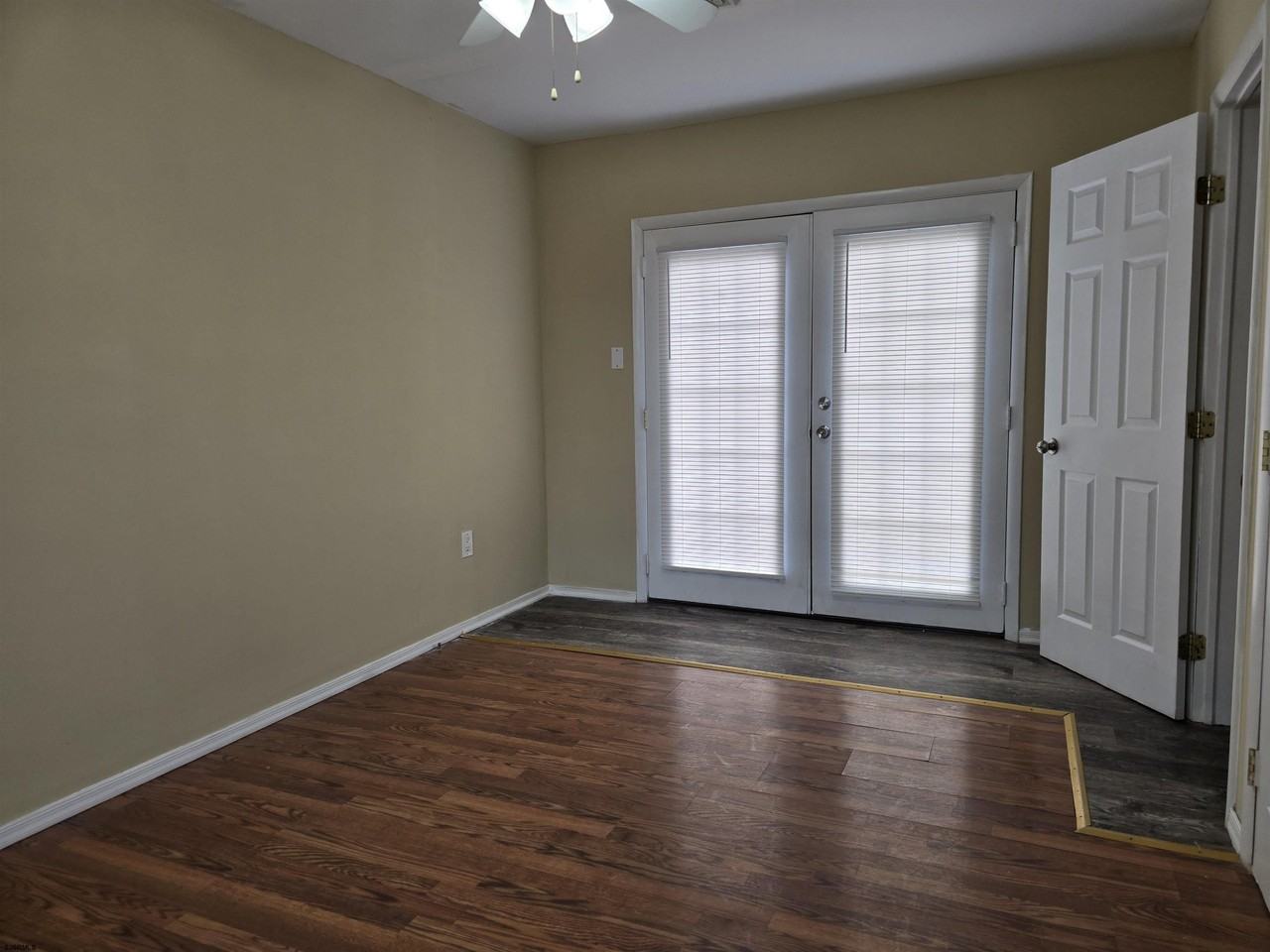 820 Church St - Photo 5 of 11