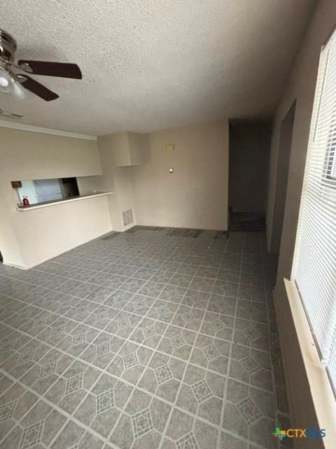 1813 Cedarhill Dr Apt B - Photo 3 of 6