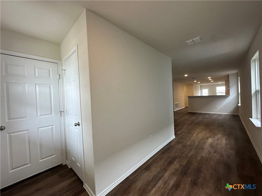 537 Autumn Blaze - Photo 3 of 22