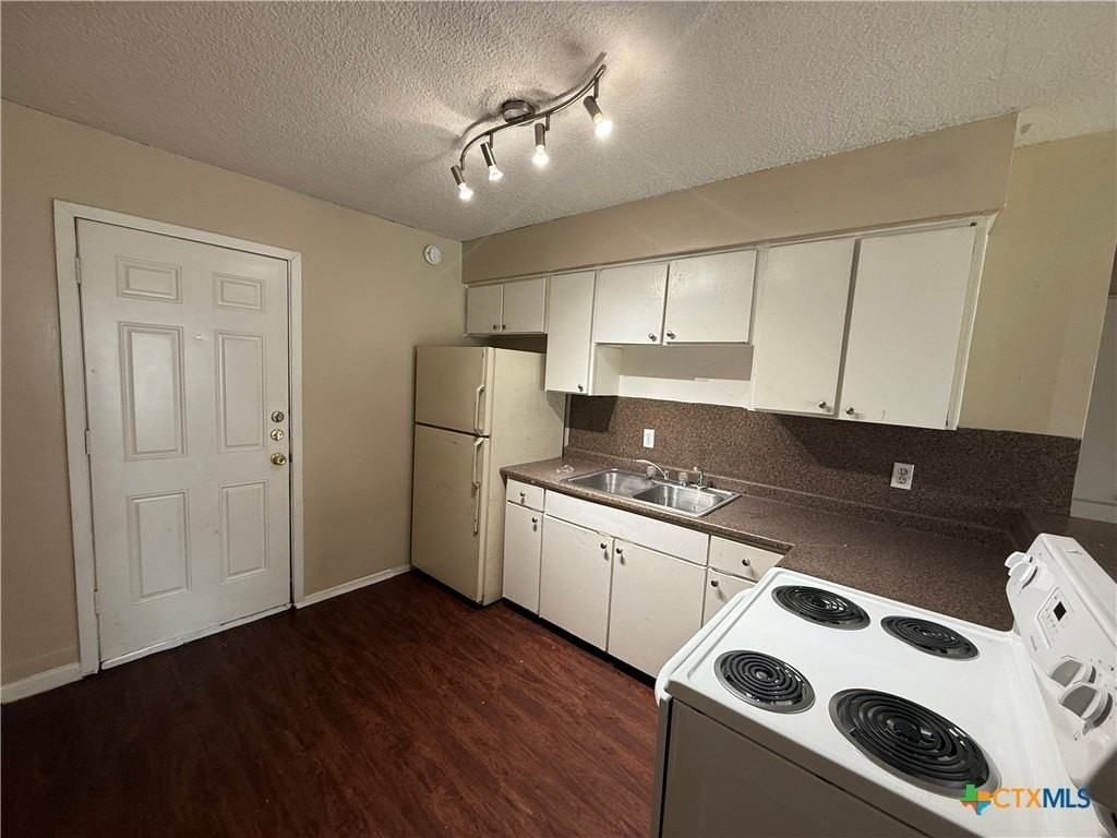 1241 N Lbj Dr Unit 1245 - Photo 4 of 8