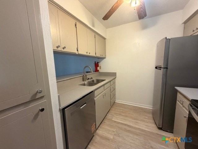 508 E Travis St - Photo 4 of 17