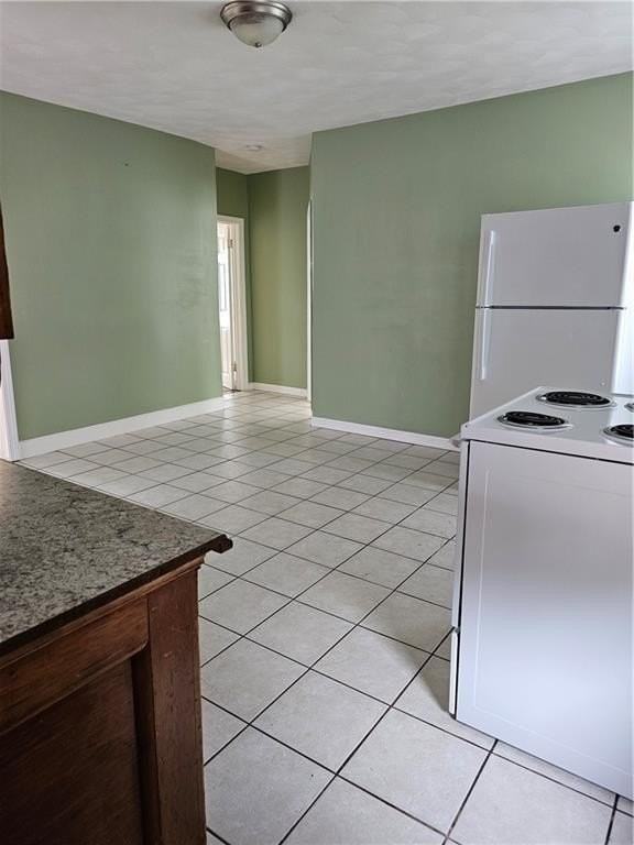 37 Pleasant St - Photo 5 of 10