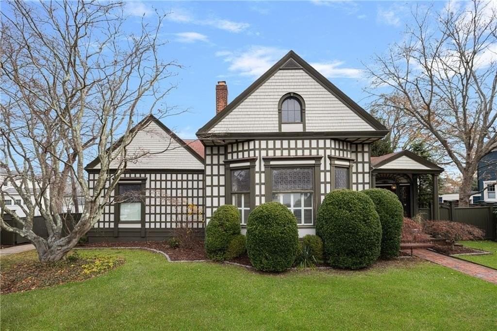 4 Hunter Ave - Photo 2 of 49