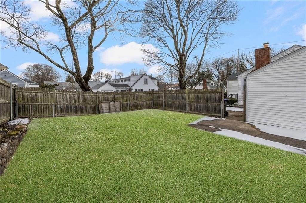 33 Moorland Ave - Photo 2 of 22