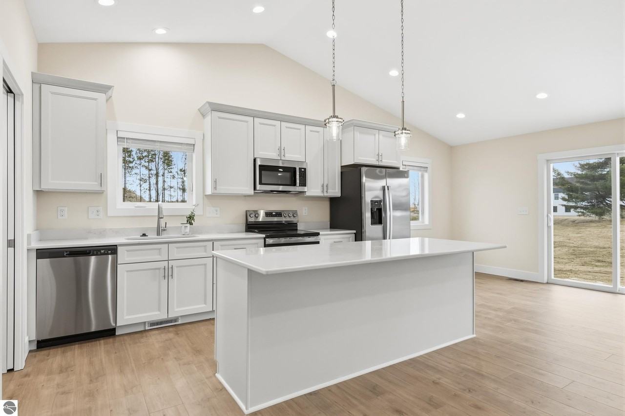 4499 La Marche Cir - Photo 4 of 25