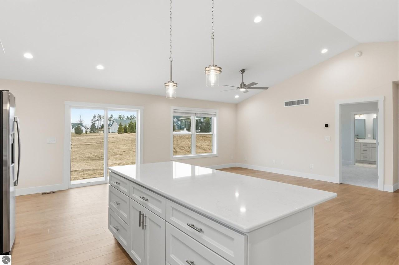 4499 La Marche Cir - Photo 7 of 25