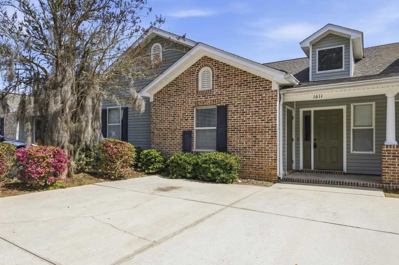 1611 Quazar Rd - Photo 4 of 28