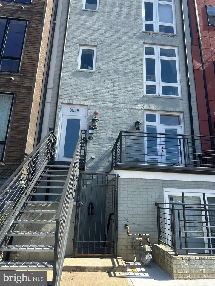3525 14th St Nw Apt 2 #2