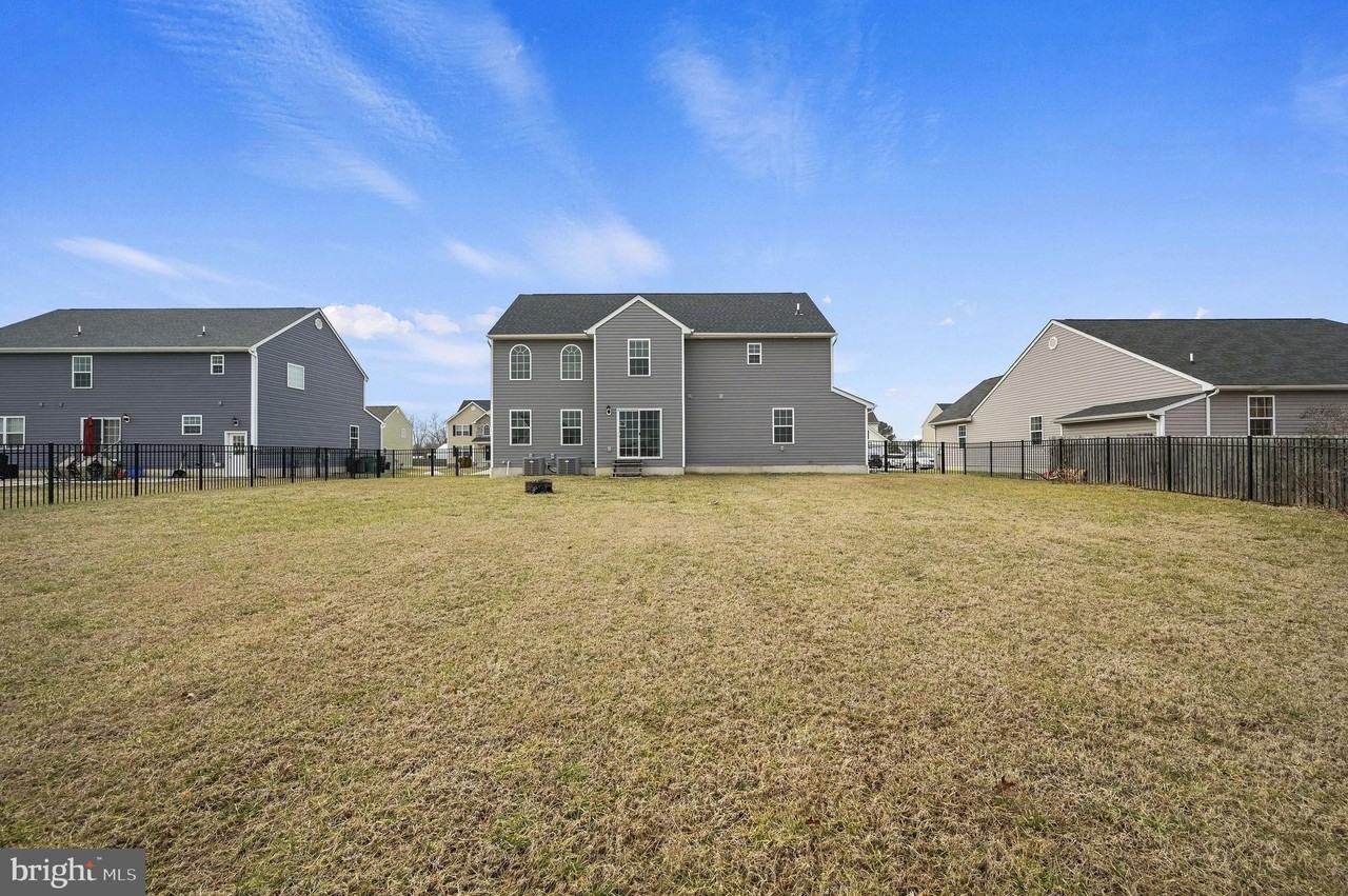 486 W Birdie Ln - Photo 2 of 22