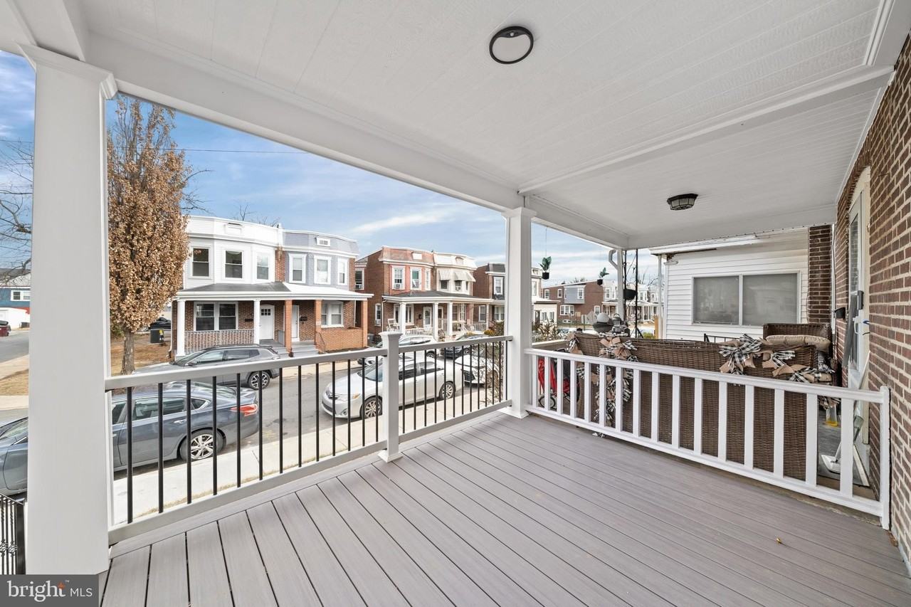 504 W 26th St - Photo 4 of 23