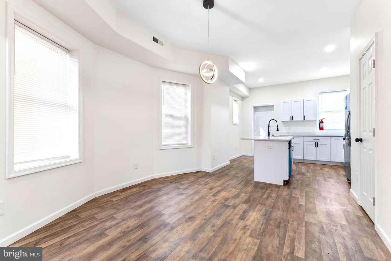 3324 Edmondson Ave - Photo 5 of 33