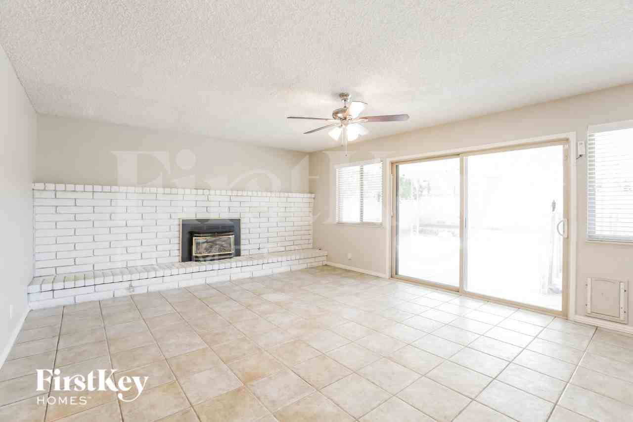 5341 Supai Dr - Photo 7 of 16