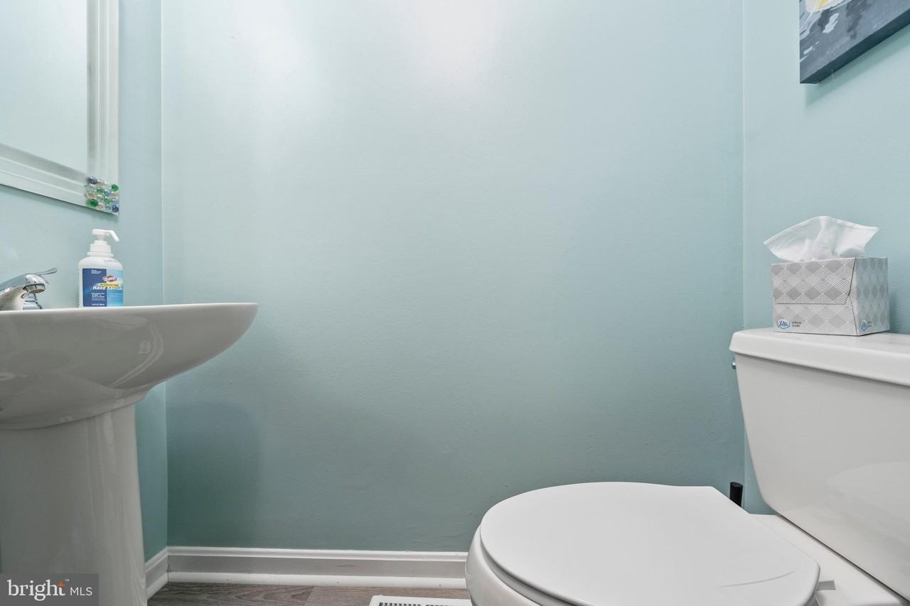 1954 Millington Sq - Photo 5 of 25