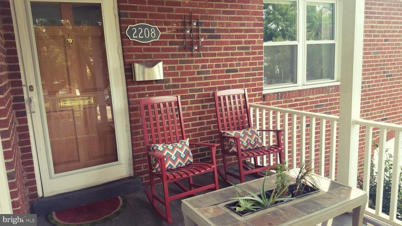 2208 Osborn Dr - Photo 2 of 43