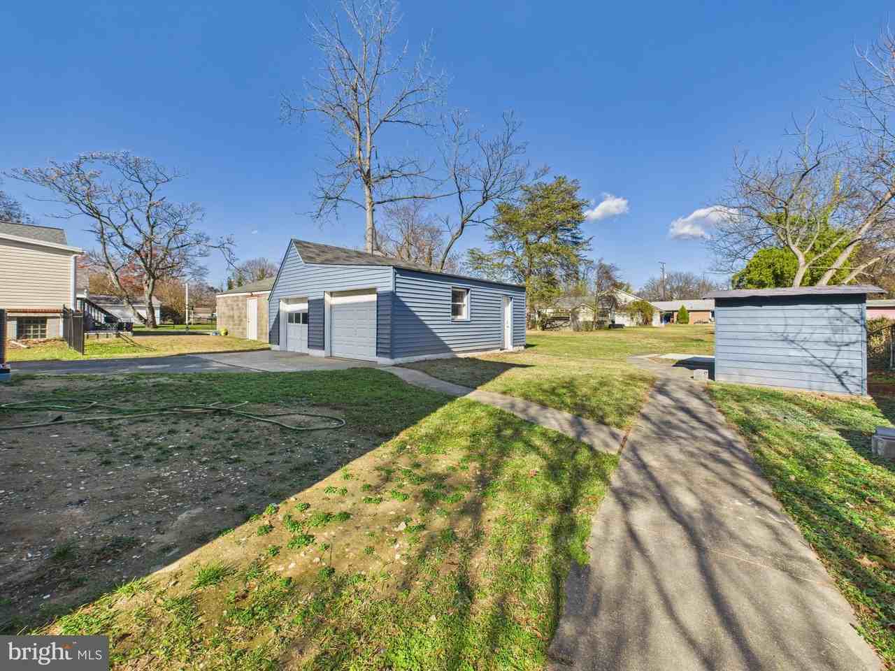 5010 Pierce Ave - Photo 7 of 36