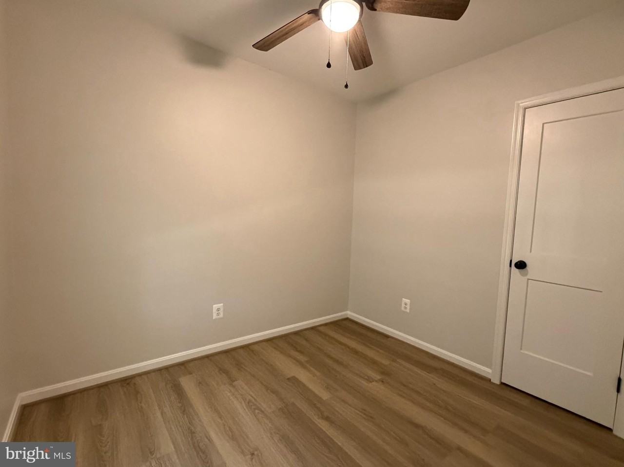 17476 Piney Point Rd Apt 12 - Photo 3 of 10