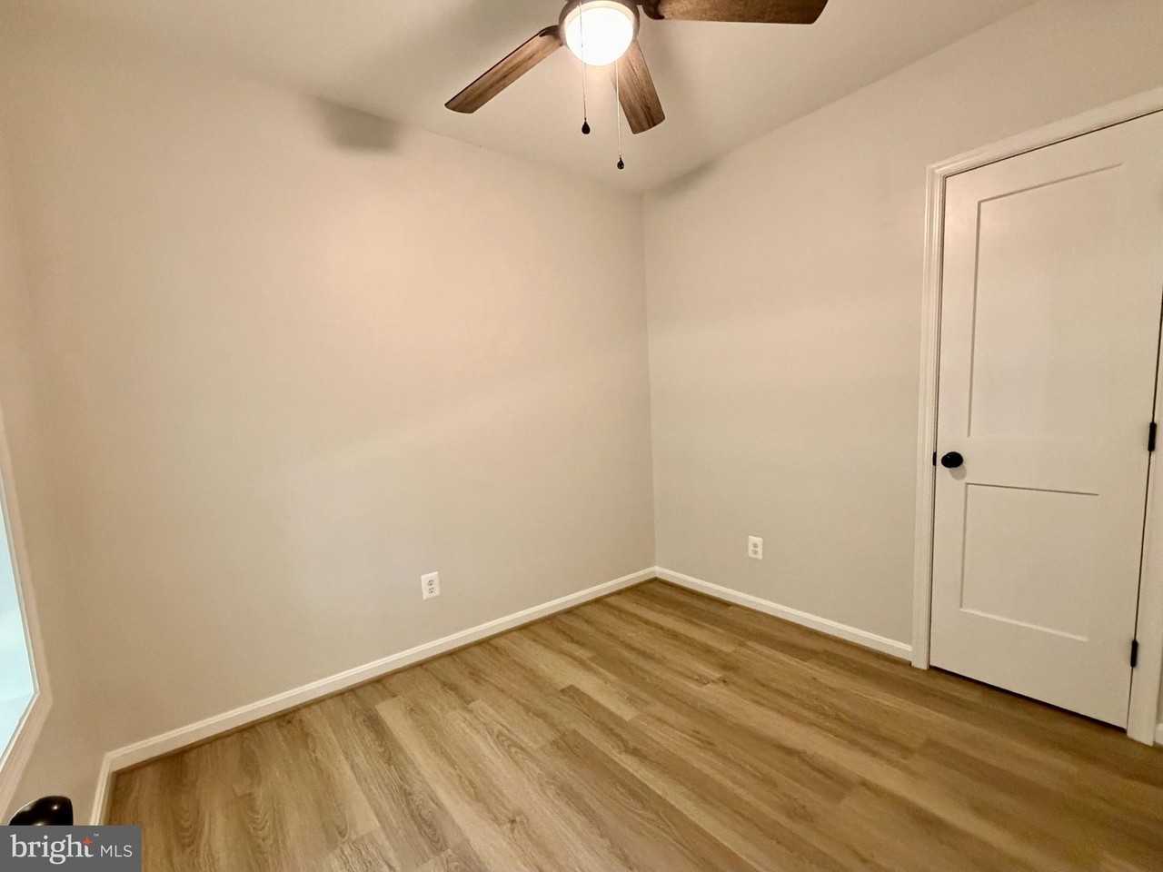 17476 Piney Point Rd Apt 12 - Photo 4 of 10