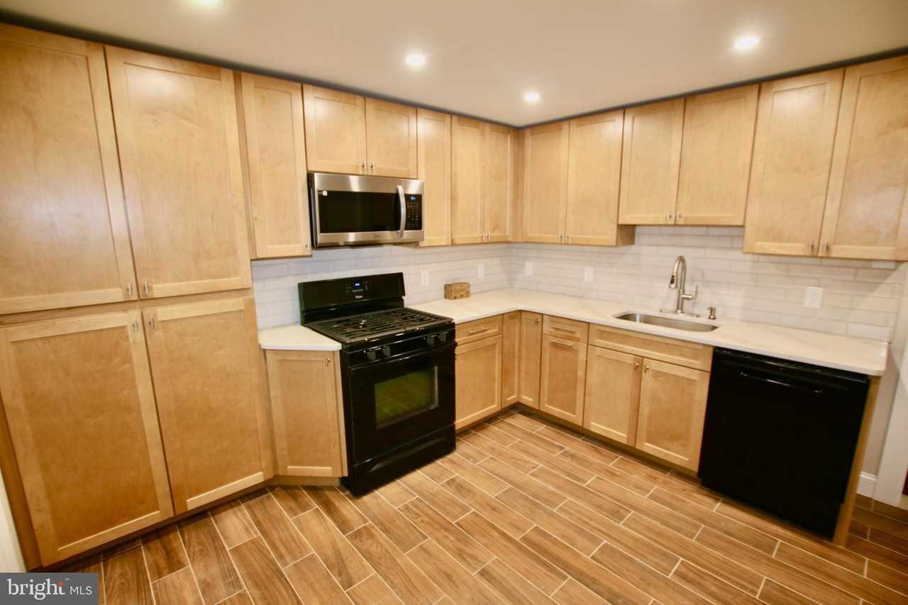 109 Washington St - Photo 3 of 24