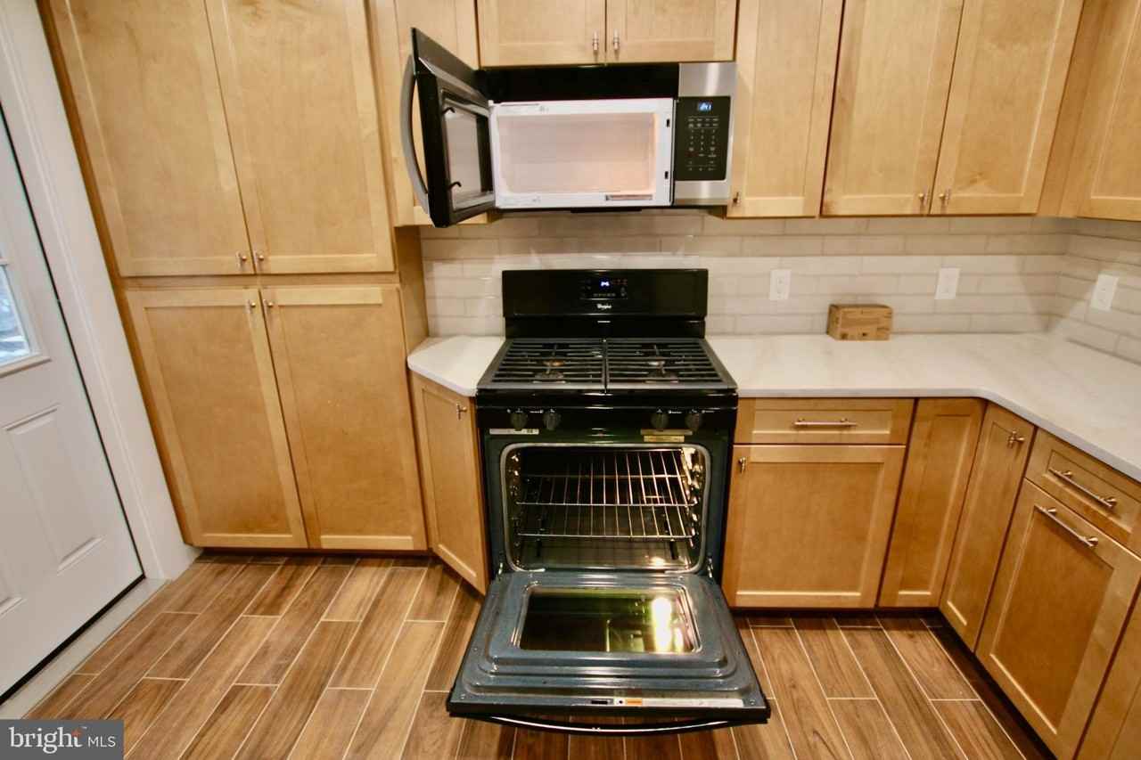 109 Washington St - Photo 6 of 24