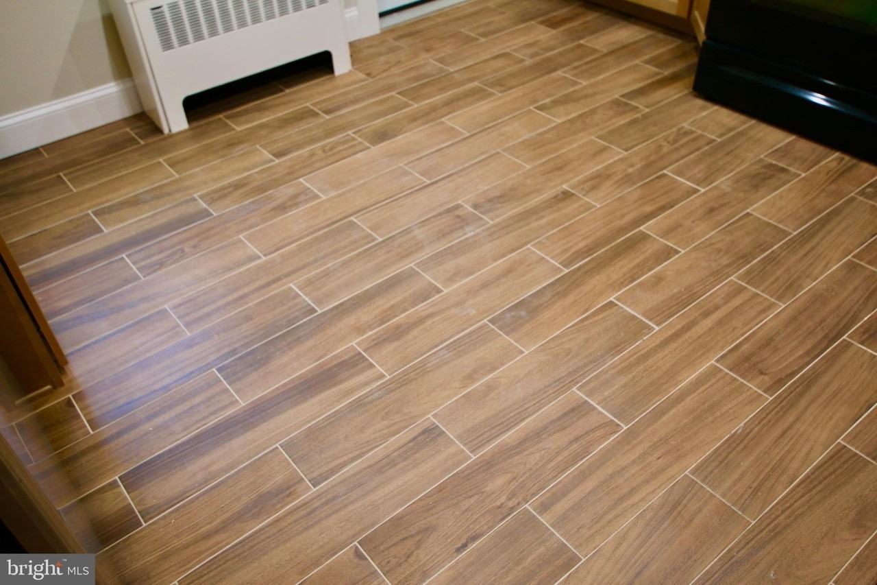 109 Washington St - Photo 7 of 24