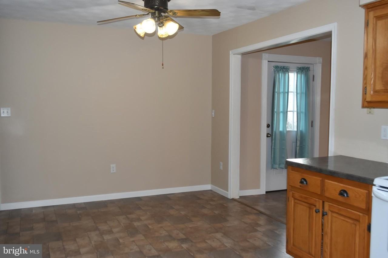 501 Mulberry Dr - Photo 4 of 21