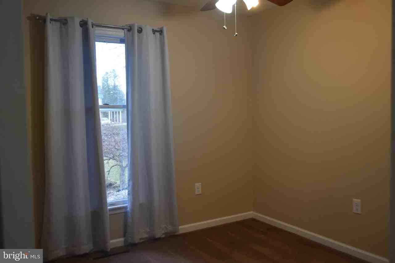 501 Mulberry Dr - Photo 7 of 21