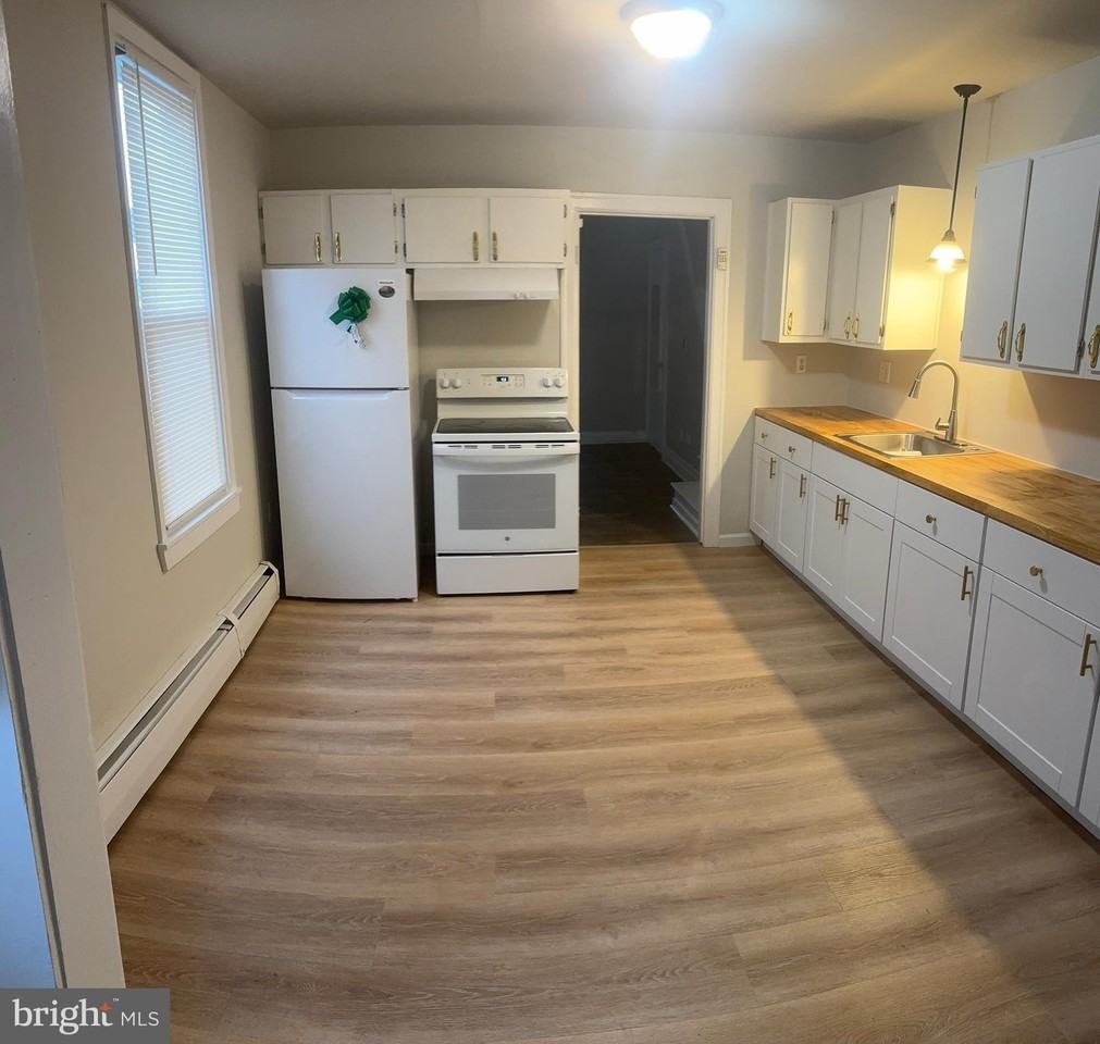 511 N 2nd St - Photo 6 of 19