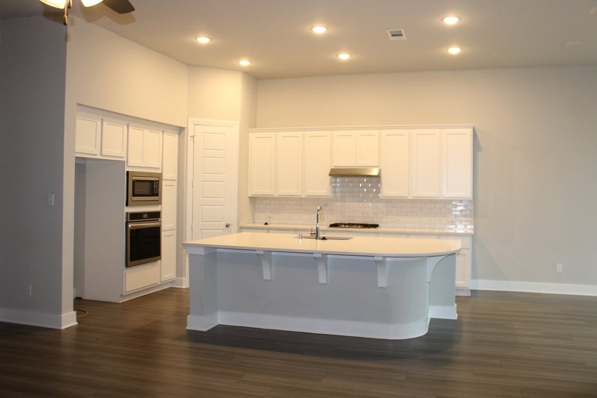 3104 Armstrong Ave - Photo 2 of 19