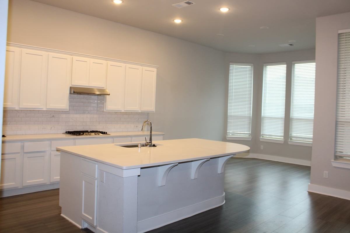 3104 Armstrong Ave - Photo 4 of 19