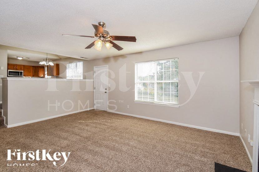 2332 Rambling Way - Photo 3 of 16