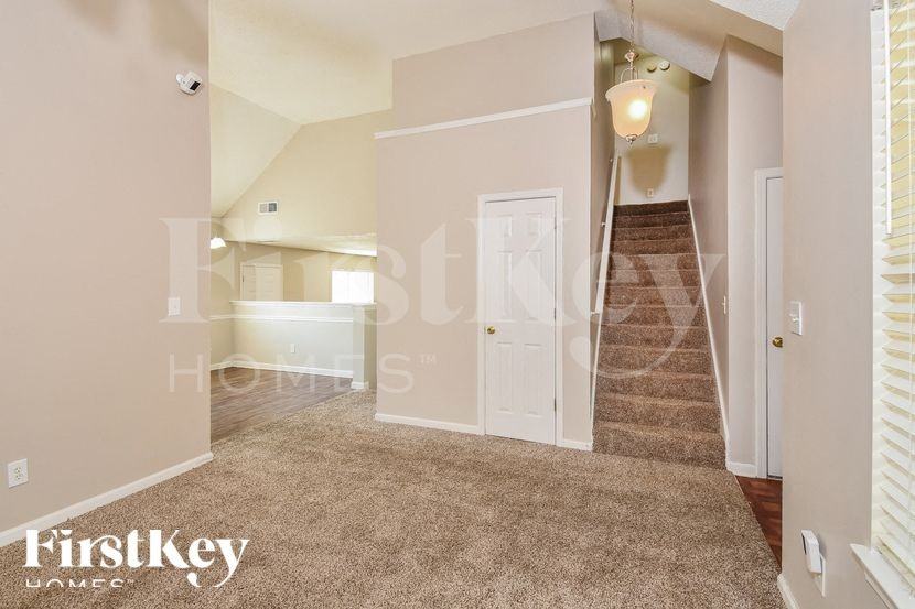 2332 Rambling Way - Photo 5 of 16