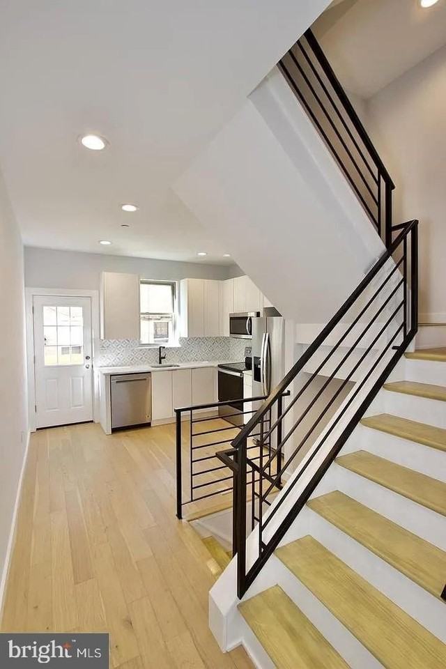 1606 N 3rd St - Photo 4 of 30