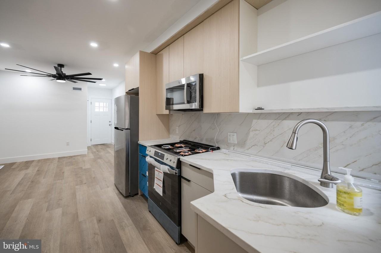 1838 S 23rd St Unit 1 - Photo 4 of 11