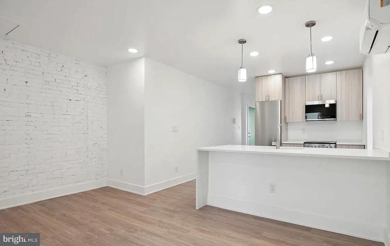 5043 Spruce St Unit 3 - Photo 5 of 13