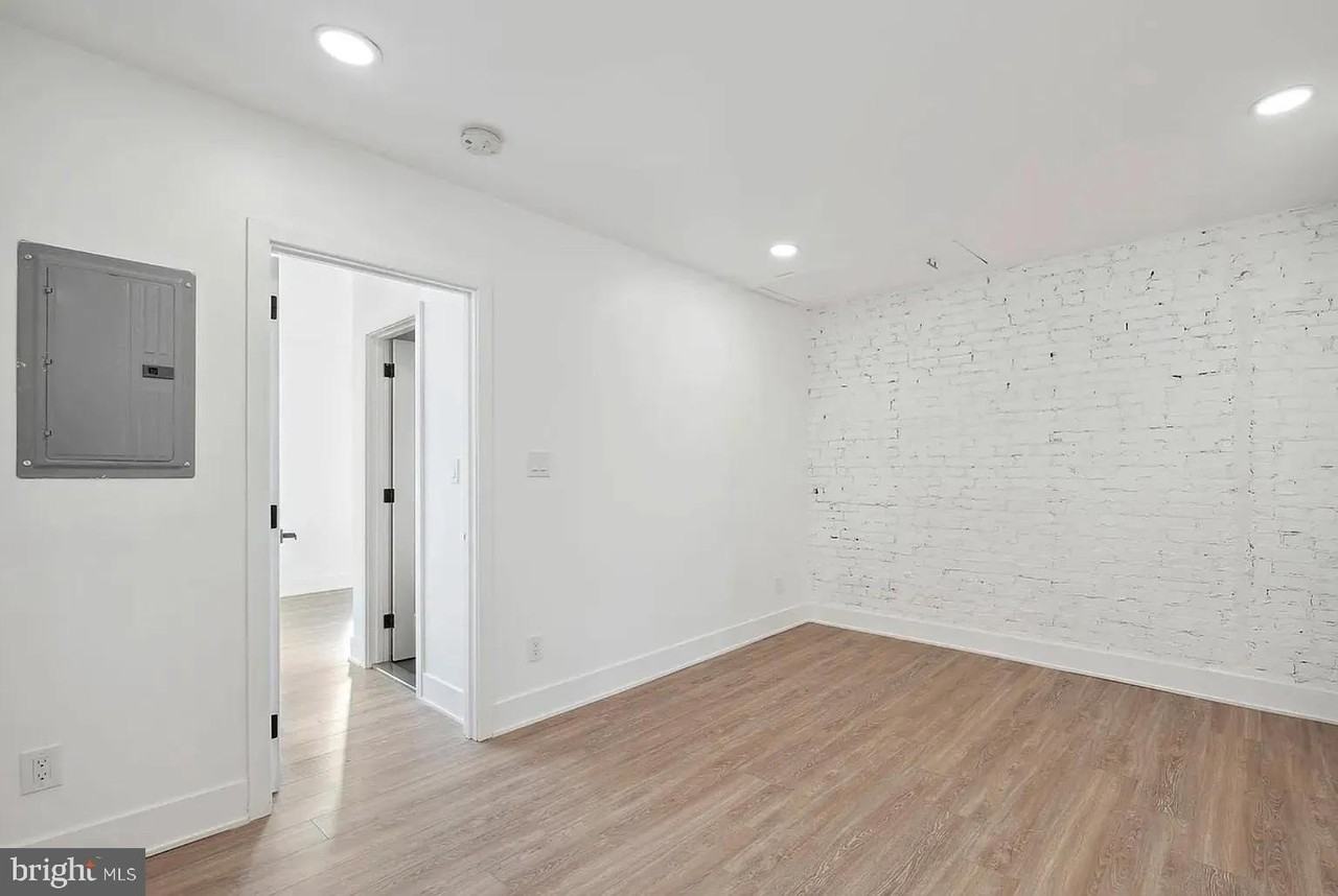 5043 Spruce St Unit 3 - Photo 7 of 13