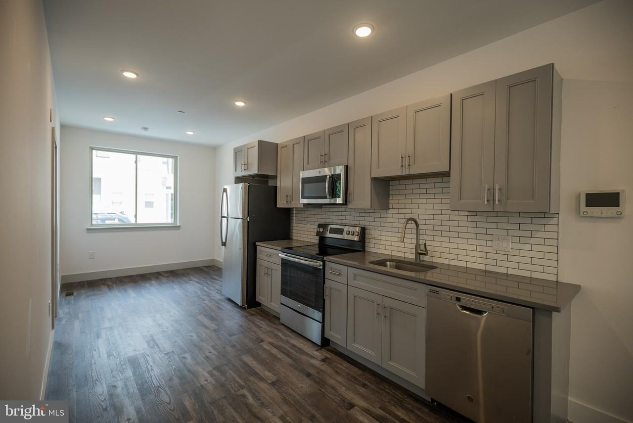 3716 Haverford Ave Apt 3r - Photo 2 of 13