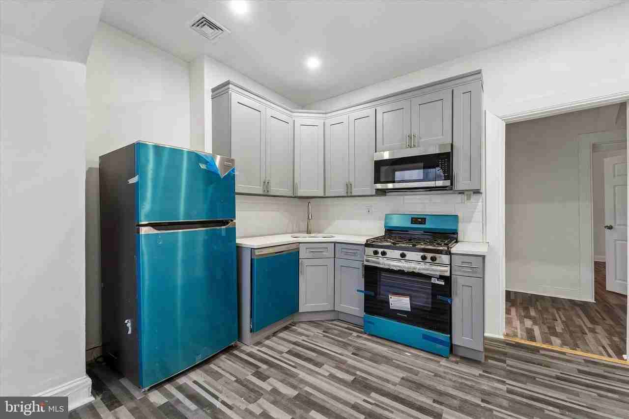 79 E High St #2 - Photo 5 of 17