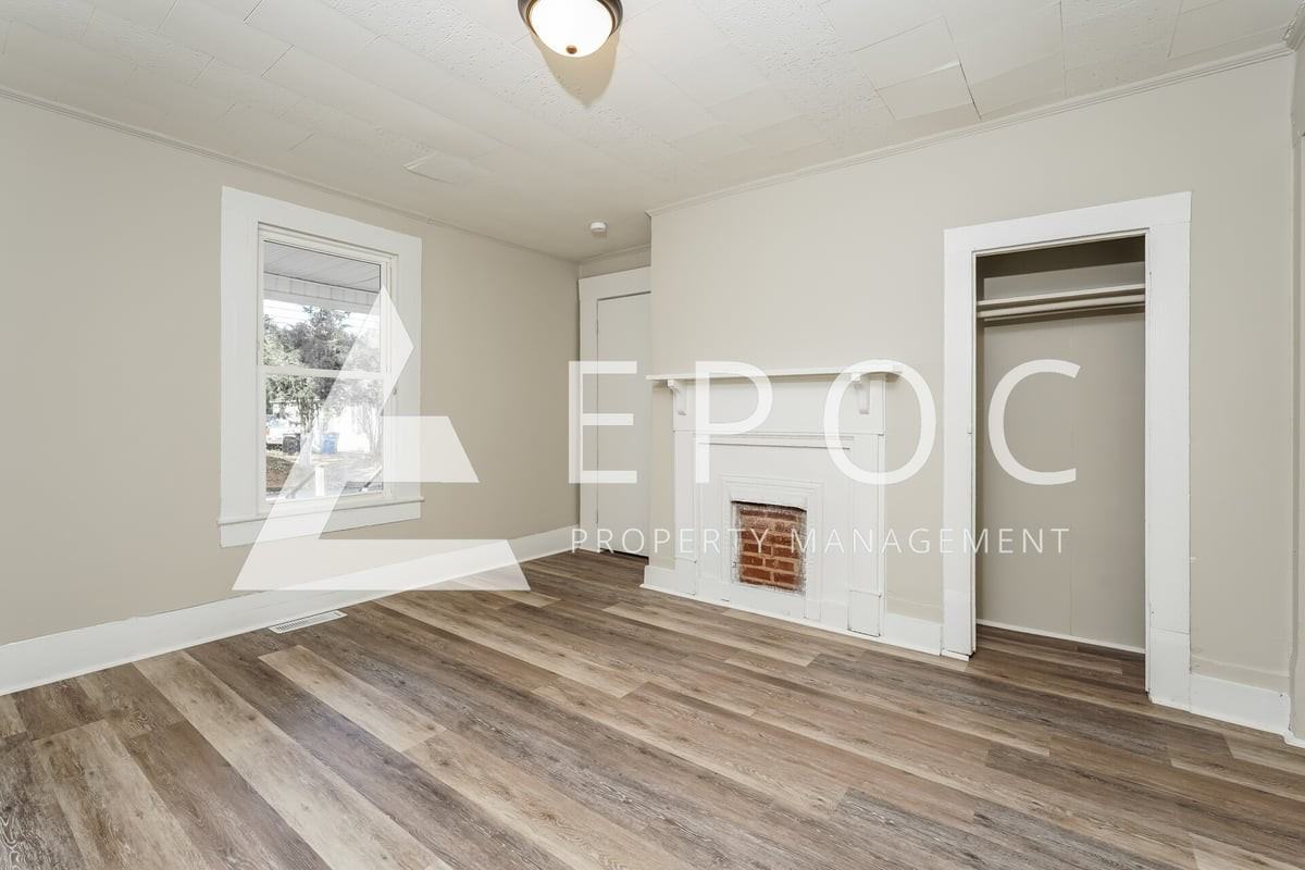 1604 Ne 22nd St - Photo 6 of 15