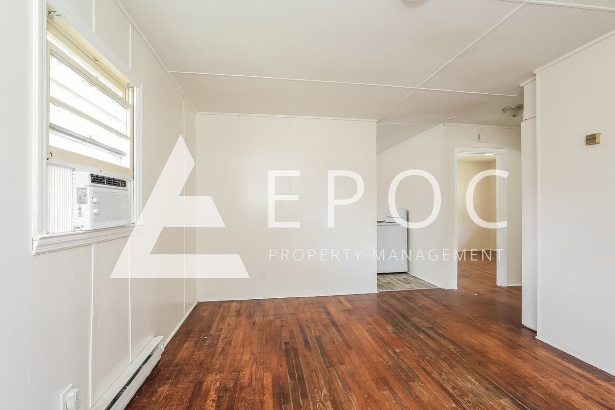 912 Richland St #A - Photo 5 of 16