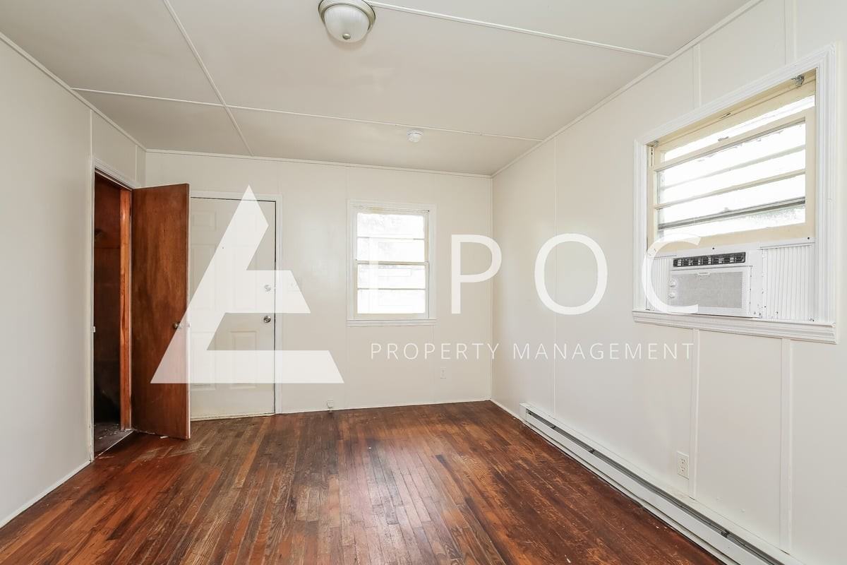 912 Richland St #A - Photo 6 of 16